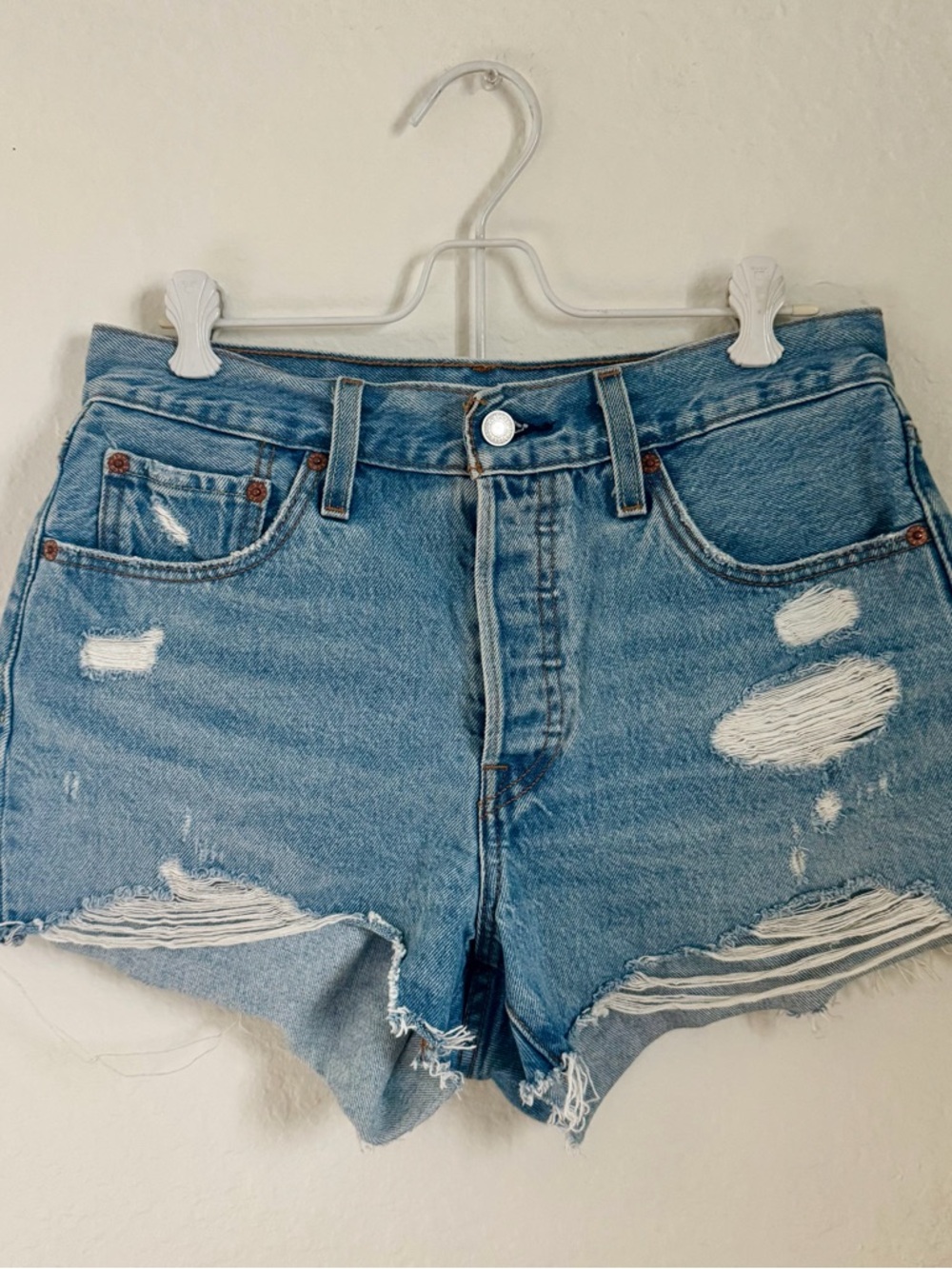 Levi Strauss & Co. Light Blue Denim Jean shorts W28